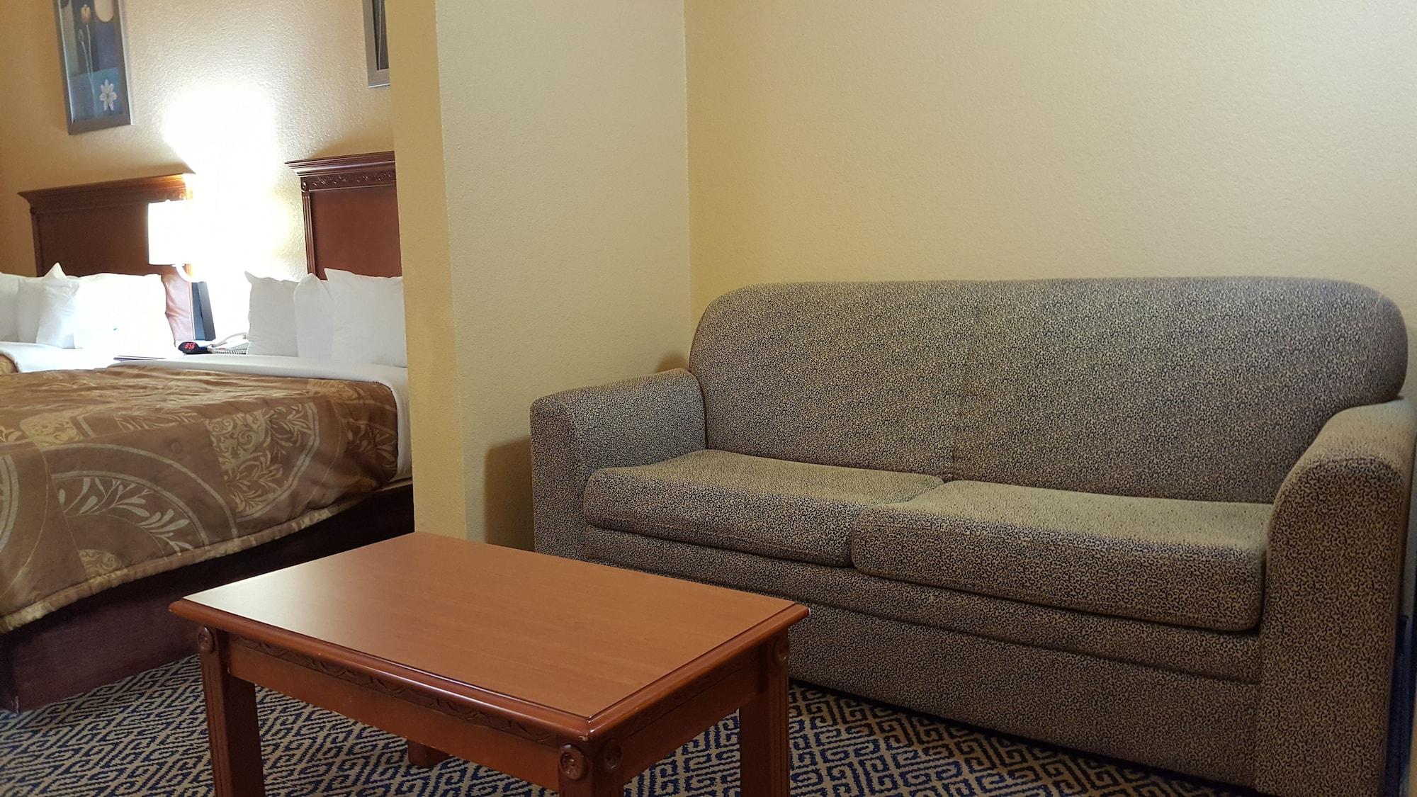 Quality Inn & Suites Mcalester Bagian luar foto
