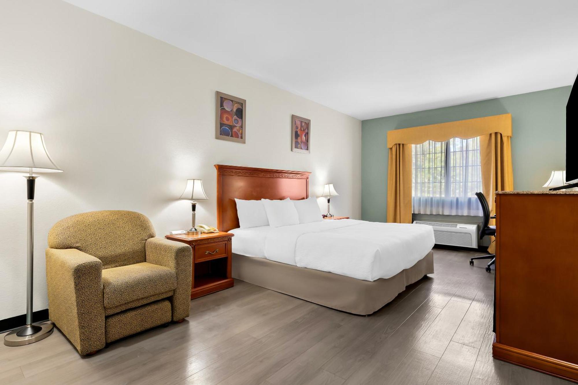 Quality Inn & Suites Mcalester Bagian luar foto